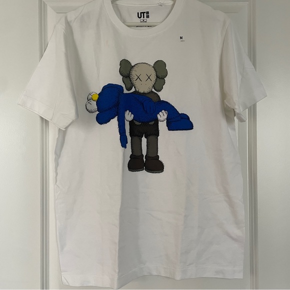 KAWS x Uniqlo Gone Tee - Picture 2 of 4
